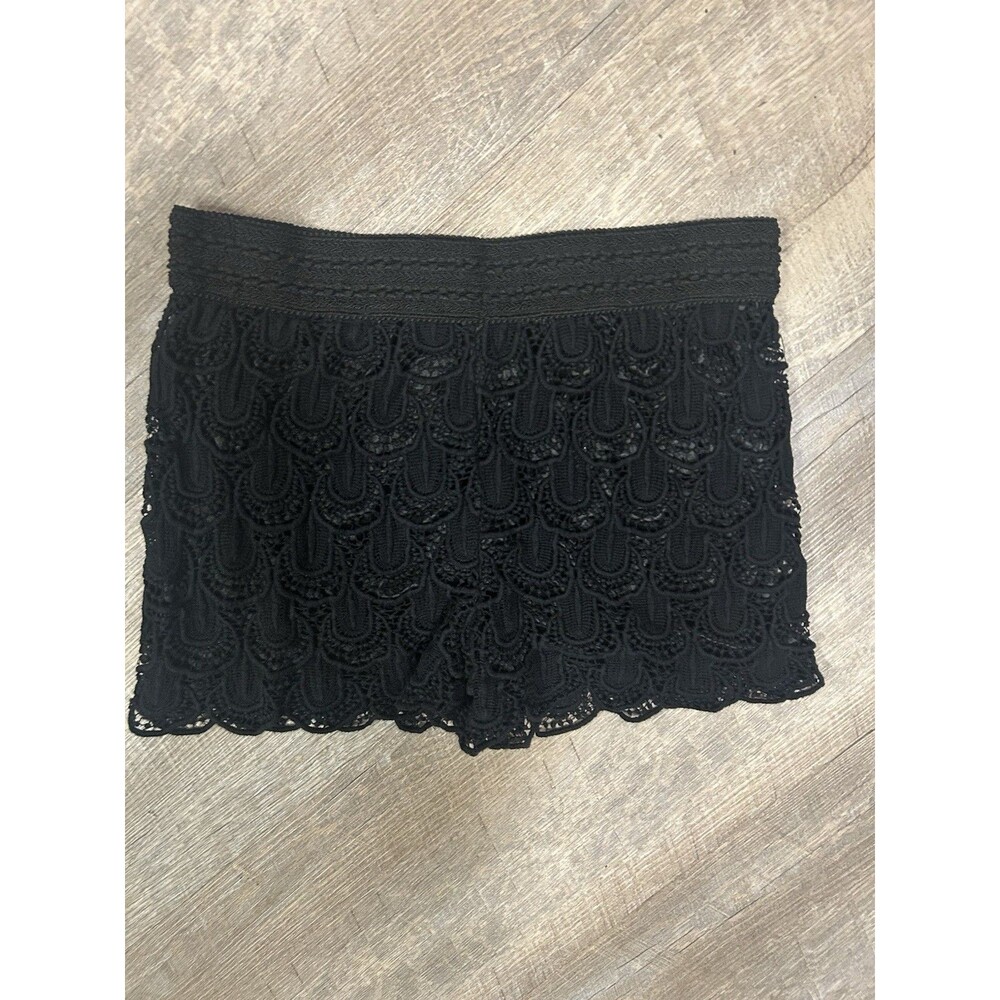 HAVE Los Angeles Black Lace Crochet Shorts Women's Size M Elastic Waist Scallop